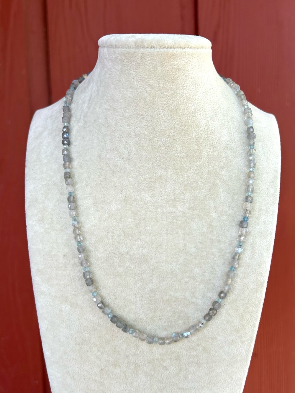 Labradorite necklace - Picture 3 of 6
